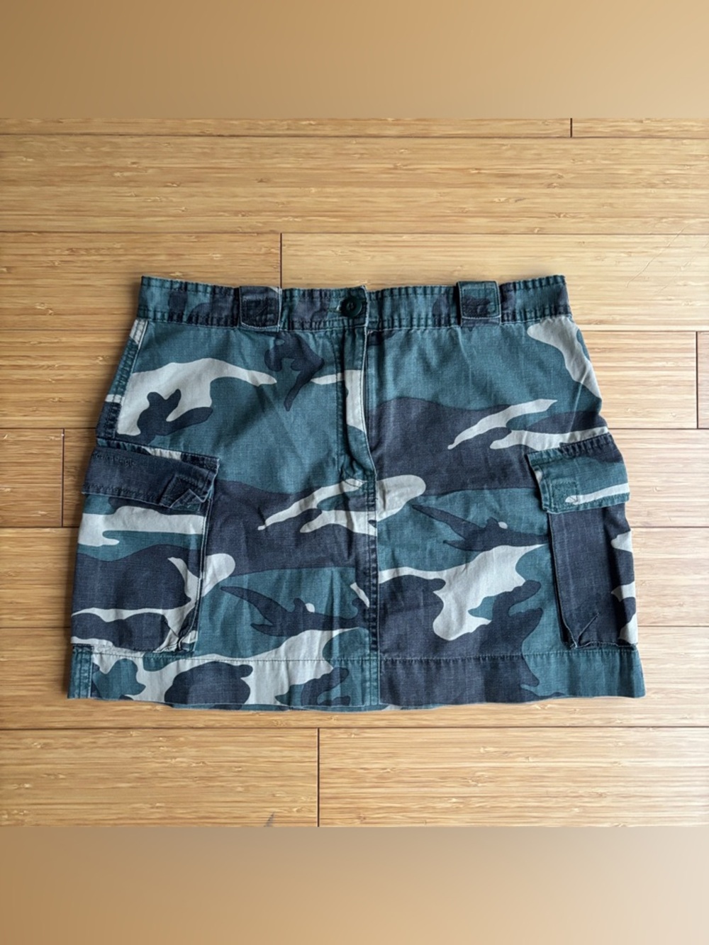 Vintage Y2K American Eagle camo print cotton mini skirt